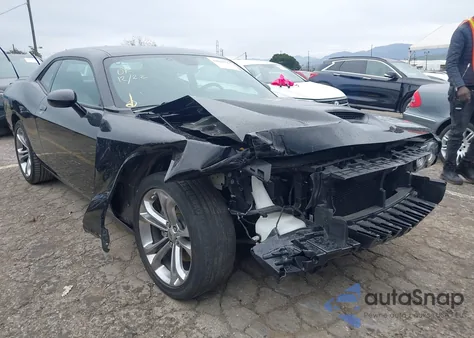 2022 Dodge Challenger Gt z USA, uszkodzony, nr VIN 2C3CDZJGXNH112958